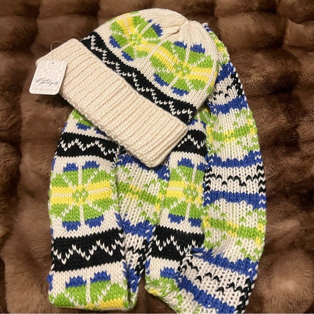 Free People Northern Lights Beanie + Scarf Hat Ivory Green Blue Yellow Black